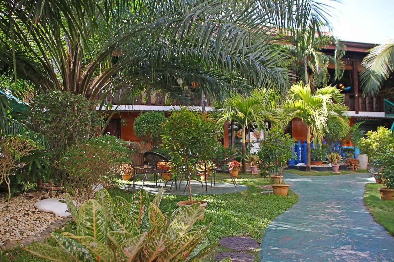 Palawan Uno Hotel Puerto Princesa Exteriör bild